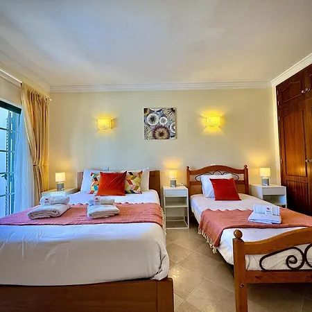 Summer 1 With Pool By Homing Villa *