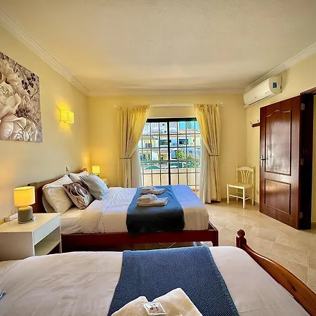 Villa Summer 1 With Pool By Homing