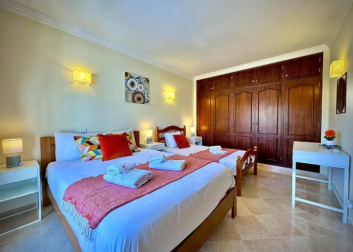 Summer 1 With Pool By Homing 알부페이라