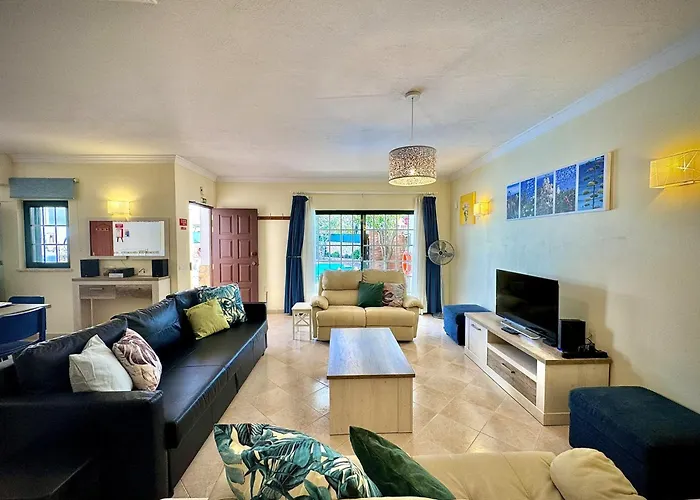 Summer 1 With Pool By Homing 알부페이라